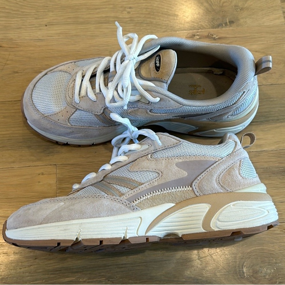 Neutral Suede & Mesh Women's Sneakers - Light Beige